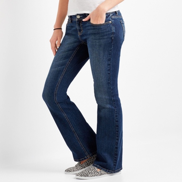 Aeropostale Denim - NEW Aeropostale Dark Curvy Boot-Cut Jeans Size 2L